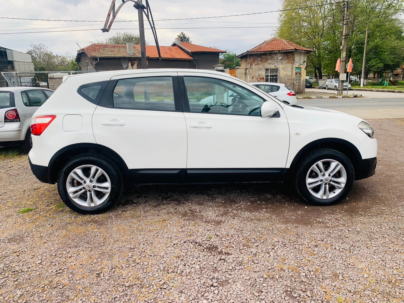 Nissan Qashqai 1.5dci НОВА!!!!, снимка 9 - Автомобили и джипове - 54385262