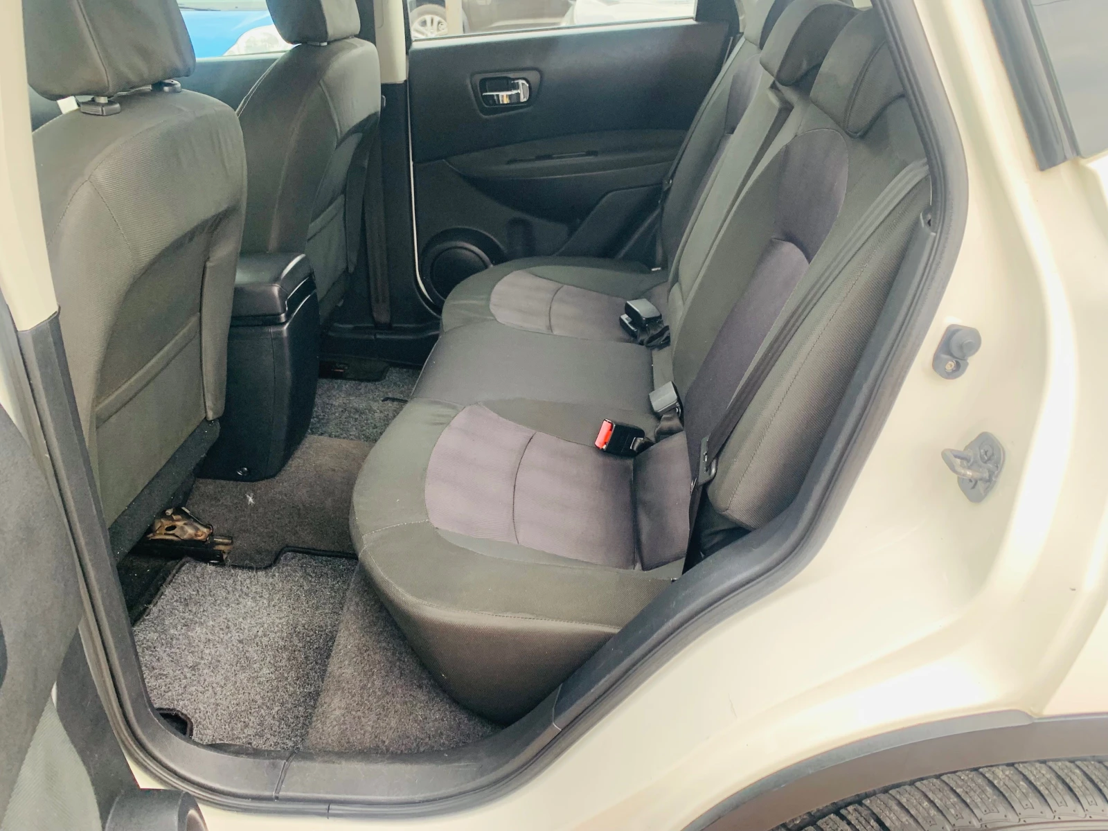 Nissan Qashqai 1.5dci НОВА!!!!, снимка 13 - Автомобили и джипове - 54385262