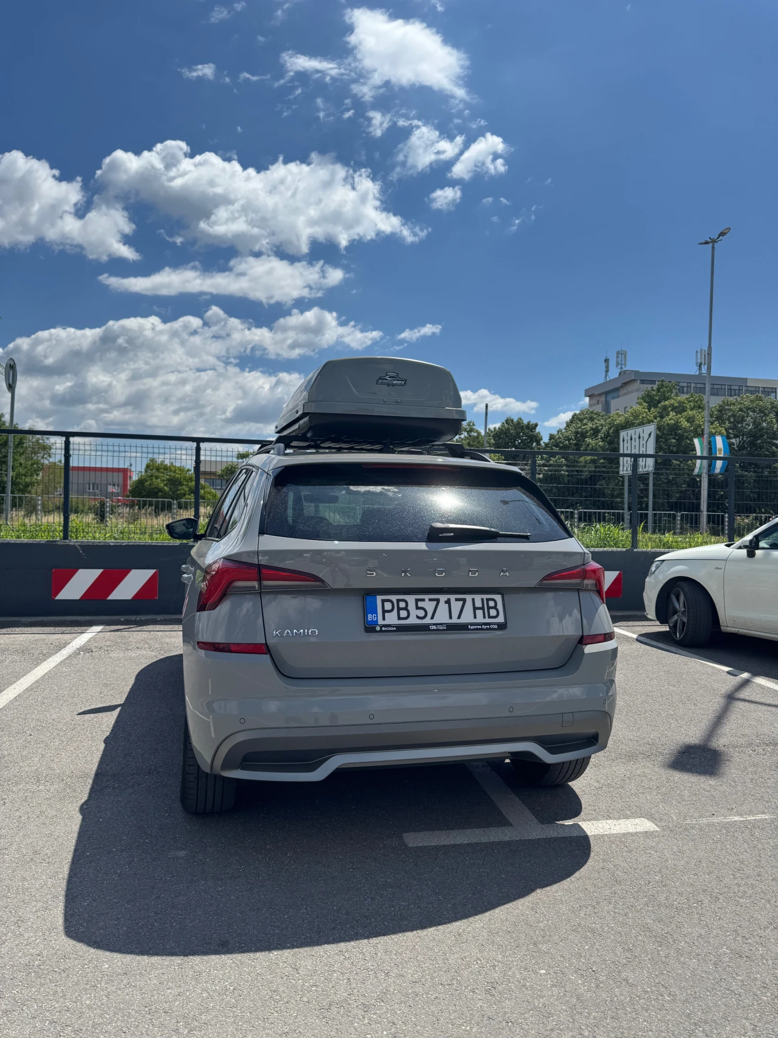 Skoda Kamiq 1.5 150к.с ОТЛИЧНА | ПЪРВИ СОБСТВЕНИК, снимка 4 - Автомобили и джипове - 54795797