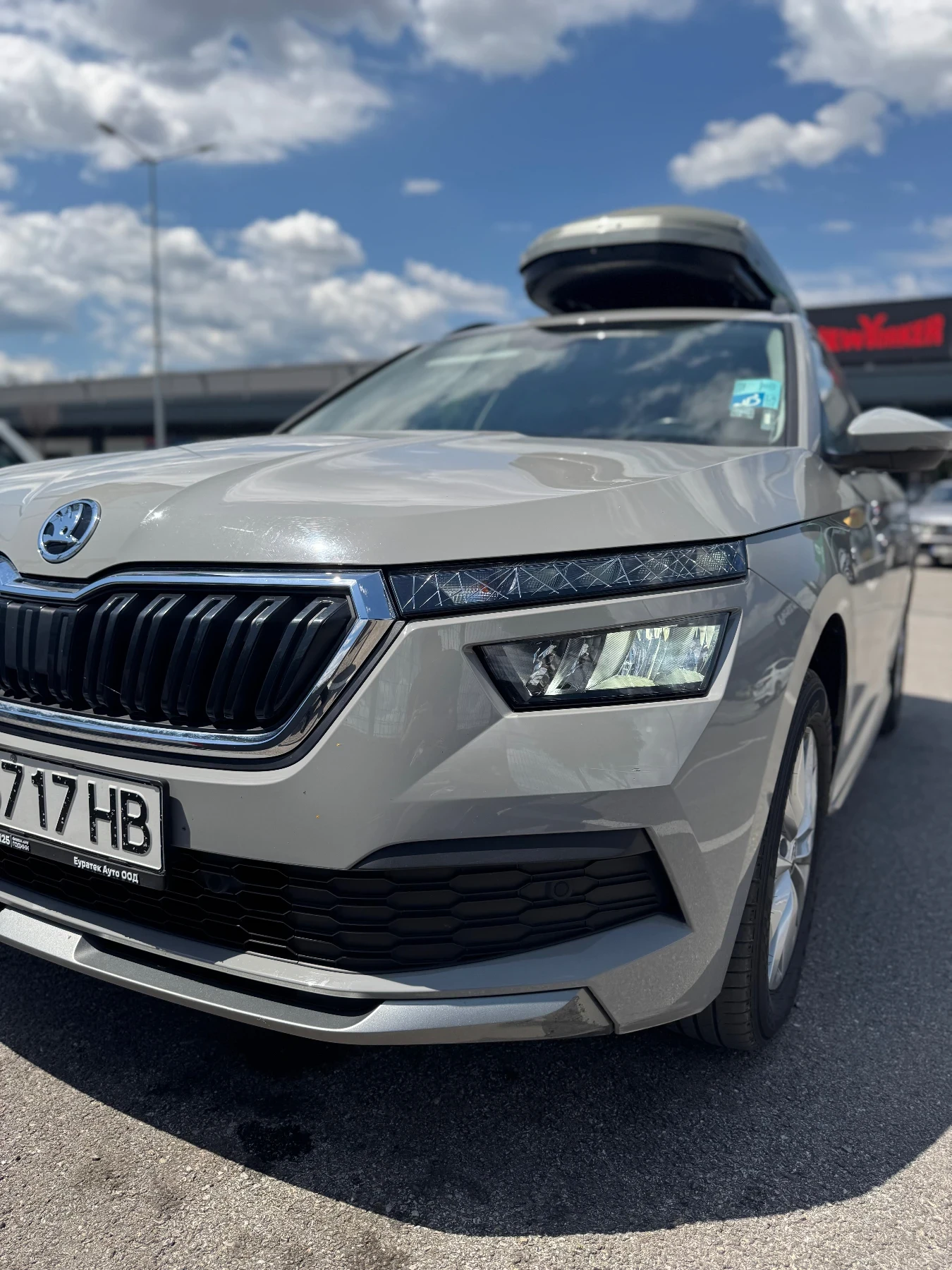 Skoda Kamiq 1.5 150к.с ОТЛИЧНА | ПЪРВИ СОБСТВЕНИК, снимка 16 - Автомобили и джипове - 54795797