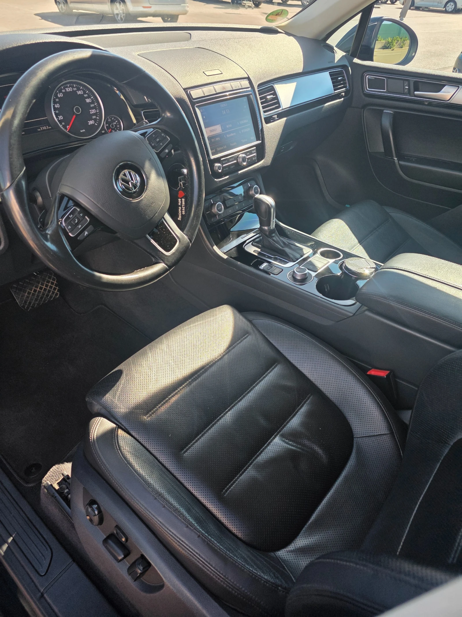VW Touareg, снимка 11 - Автомобили и джипове - 56337131
