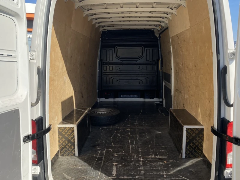 VW Crafter 2.0TDI, снимка 5 - Бусове и автобуси - 47175970