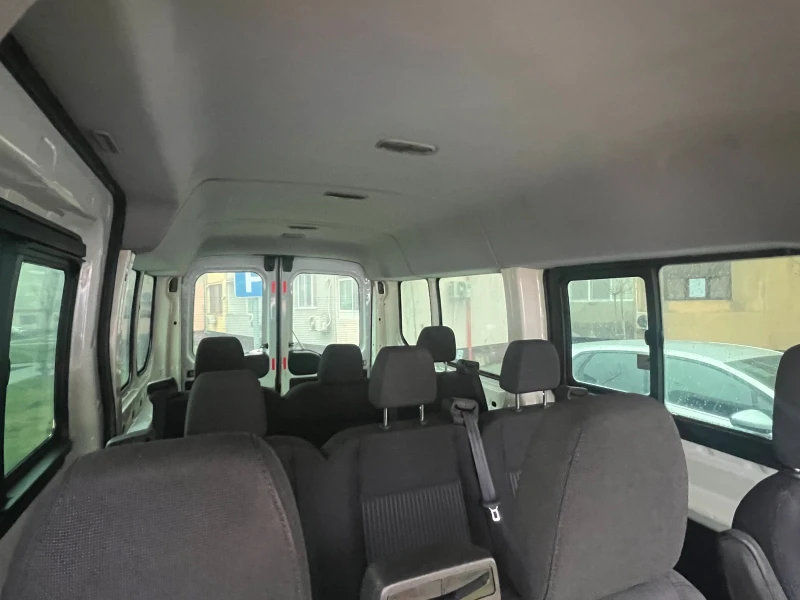 Ford Transit Пътнически, снимка 13 - Бусове и автобуси - 53398917