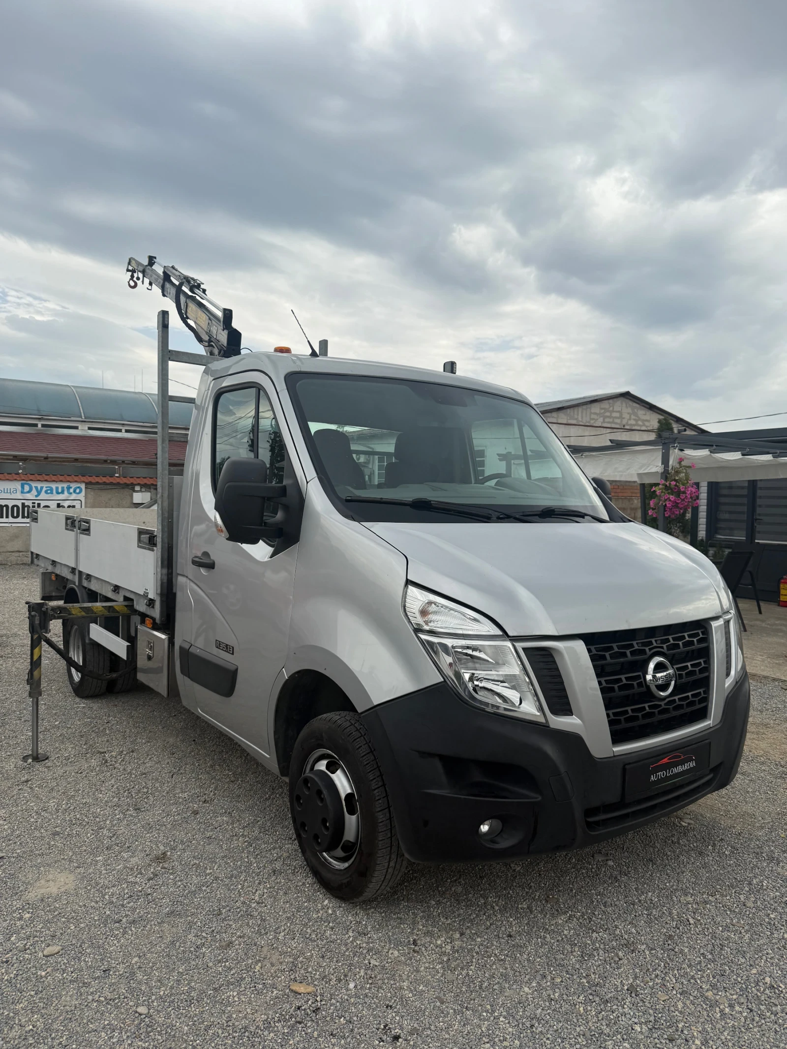 Nissan NV400 2.3 - изображение 3
