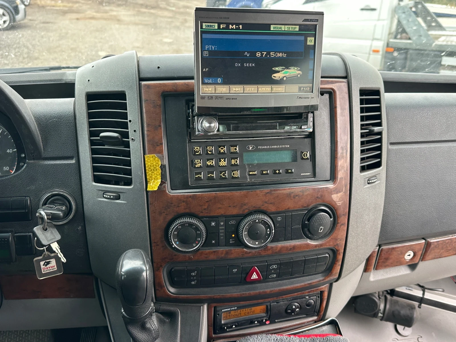 Mercedes-Benz Sprinter 518 CDI VIP, снимка 12 - Бусове и автобуси - 56233435