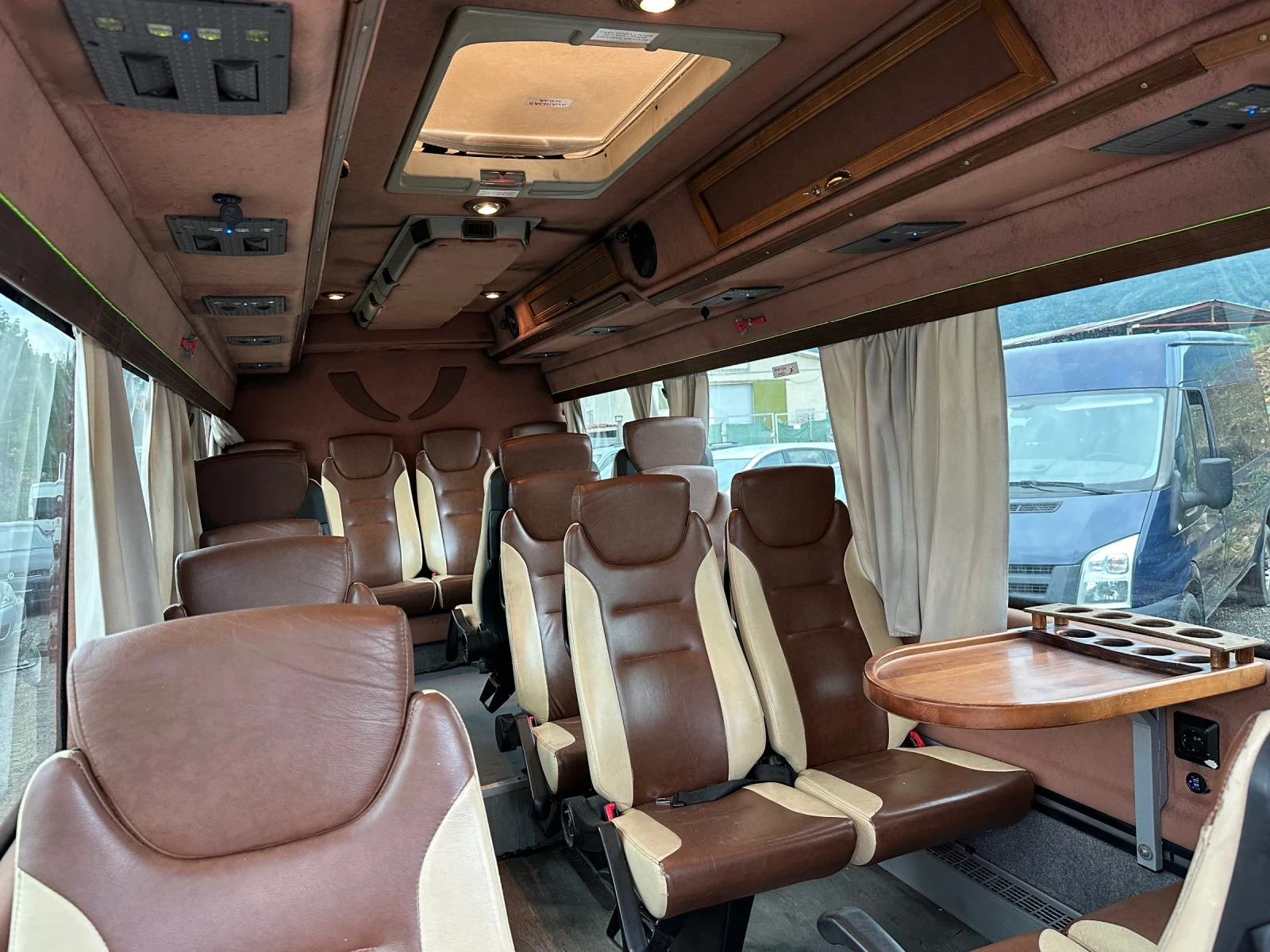 Mercedes-Benz Sprinter 518 CDI VIP, снимка 14 - Бусове и автобуси - 56233435