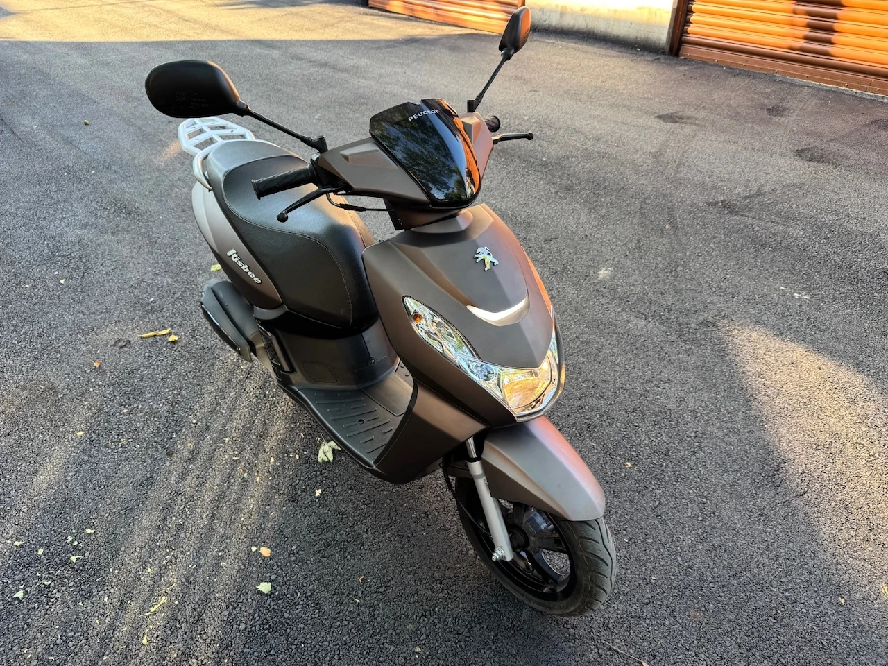 Peugeot Kissbee 50куб;4к.с.;4такт.НОВ ОТ БГ/ ПЪРВИ СОБСТВ./2200км. - изображение 3