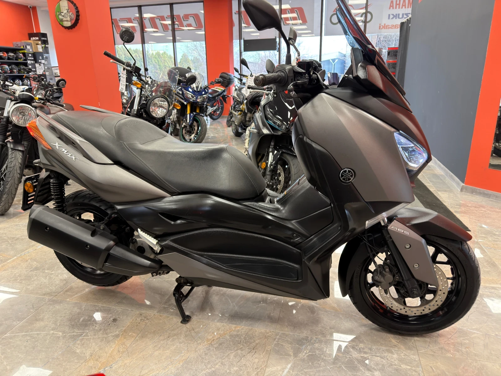 Yamaha X-max 300ABS TC - изображение 3