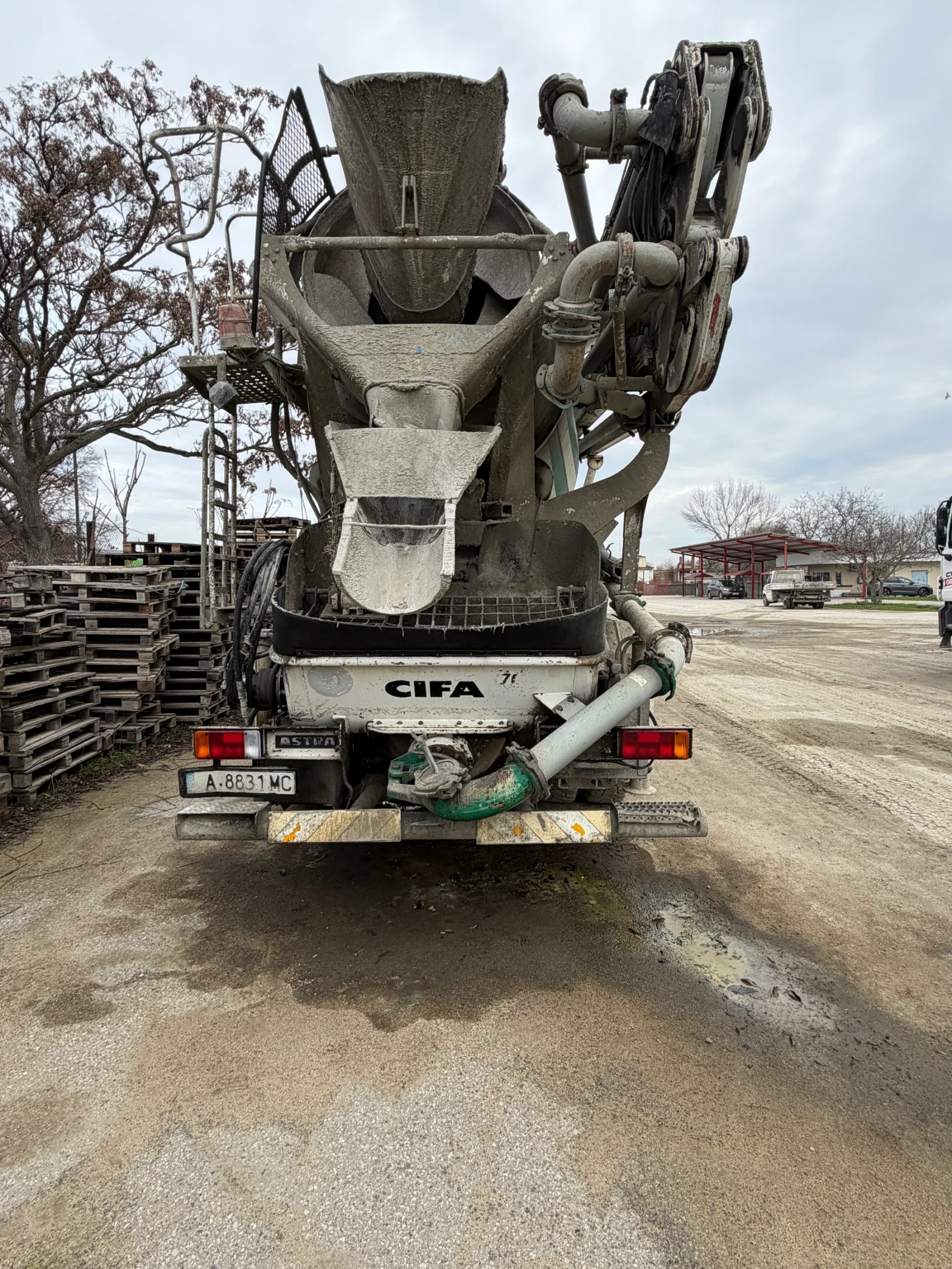 Бетон помпа Iveco Astra HD7/450K - изображение 2