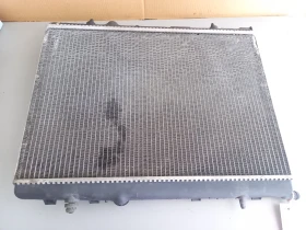 Воден радиатор Ситроен Ксара Пикасо 2.0Б автомат (к)