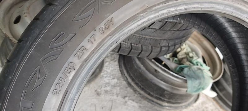 Гуми Летни 225/50R17, снимка 7 - Гуми и джанти - 32903211