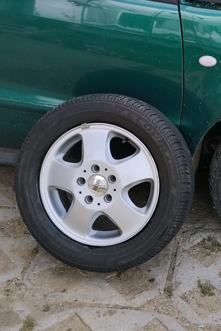 ���� � ������ 195/65R15 �� Mercedes-Benz A 140 | Mobile.bg � ����������� 1