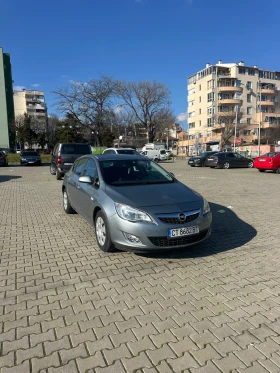 Opel Astra, снимка 2 - Автомобили и джипове - 53683530