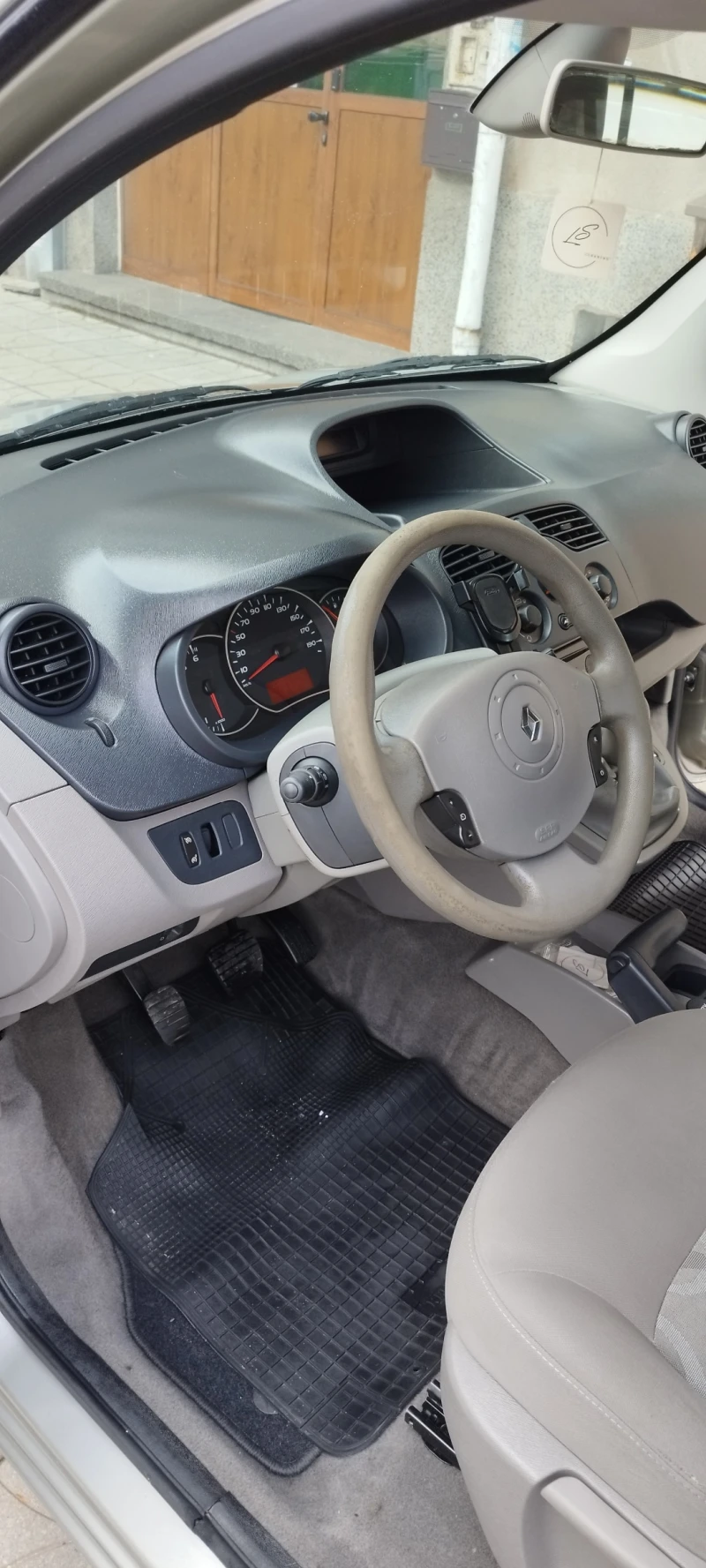 Renault Kangoo, снимка 4 - Автомобили и джипове - 48595700