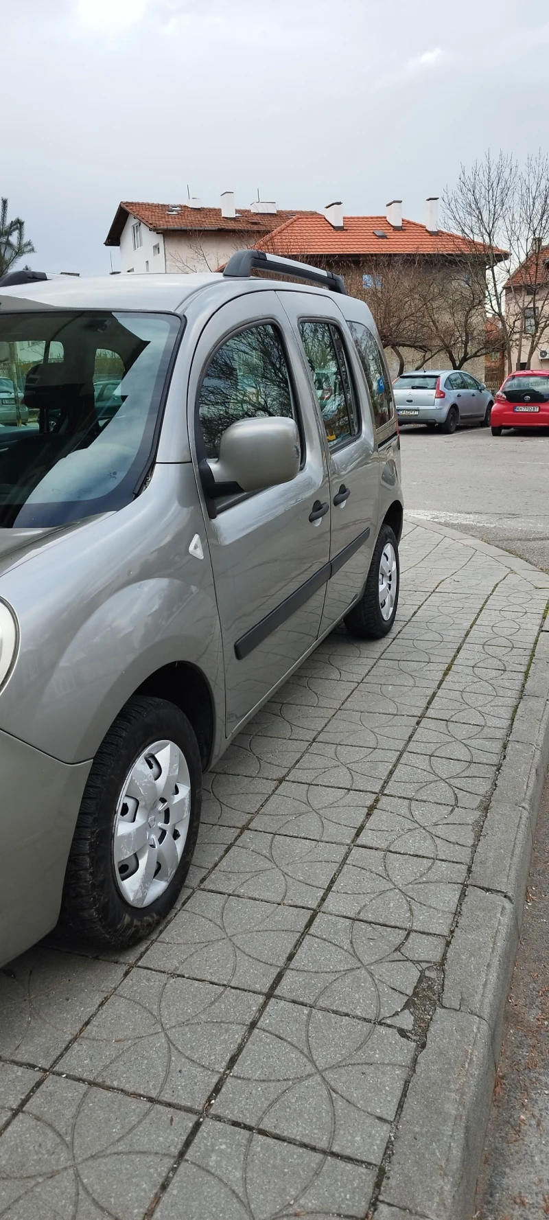 Renault Kangoo, снимка 17 - Автомобили и джипове - 48595700