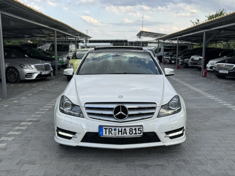 Mercedes-Benz C 180 AMG-PANO-REAL KM, снимка 4 - Автомобили и джипове - 50671314
