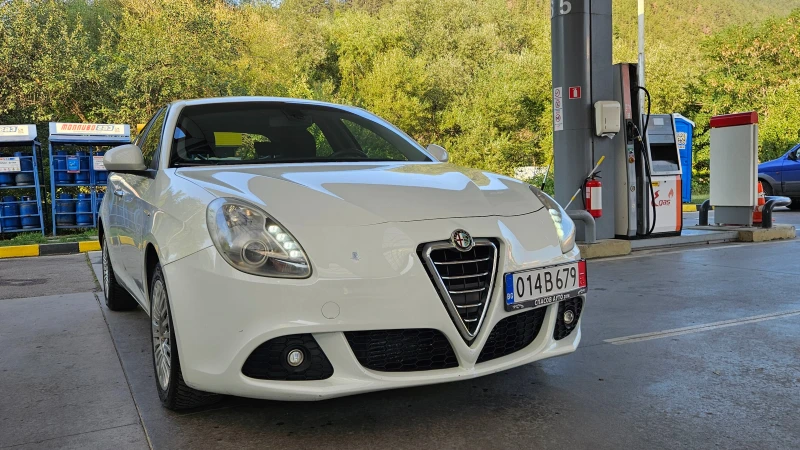 Alfa Romeo Giulietta JTD KLIMATIK/6skorosti/Euro-5, снимка 8 - Автомобили и джипове - 51748478