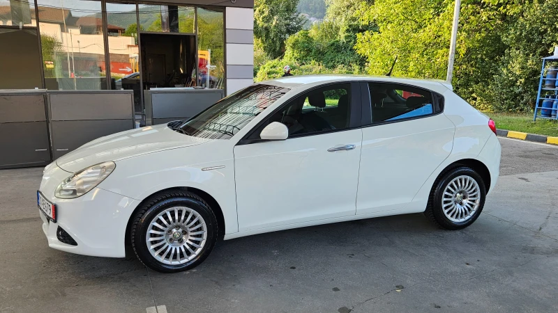 Alfa Romeo Giulietta JTD KLIMATIK/6skorosti/Euro-5, снимка 3 - Автомобили и джипове - 51748478