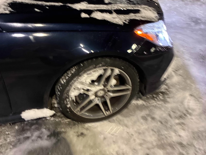 Mercedes-Benz E 55 * * CARFAX * * АВТО КРЕДИТ * * , снимка 9 - Автомобили и джипове - 52817758