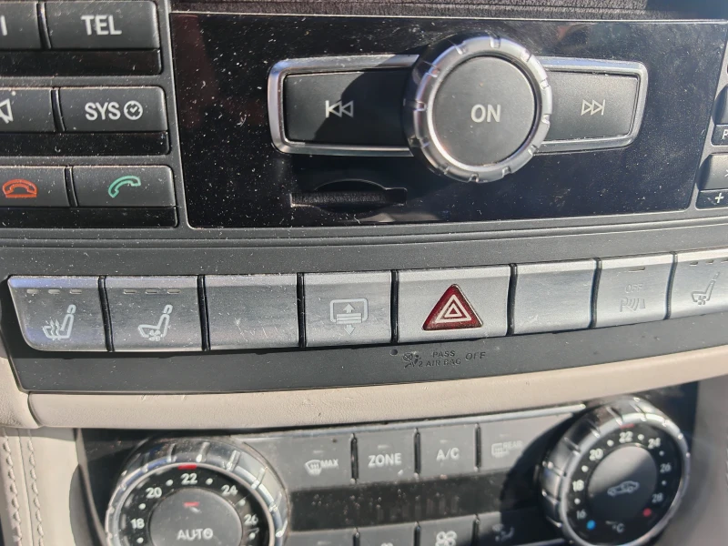 Mercedes-Benz CLS 350 3.0, снимка 9 - Автомобили и джипове - 53035019