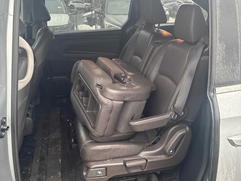 Honda Odyssey * EX L * CARFAX * БЕЗ ПЪРВОНАЧАЛНА ВНОСКА, снимка 15 - Автомобили и джипове - 53072662