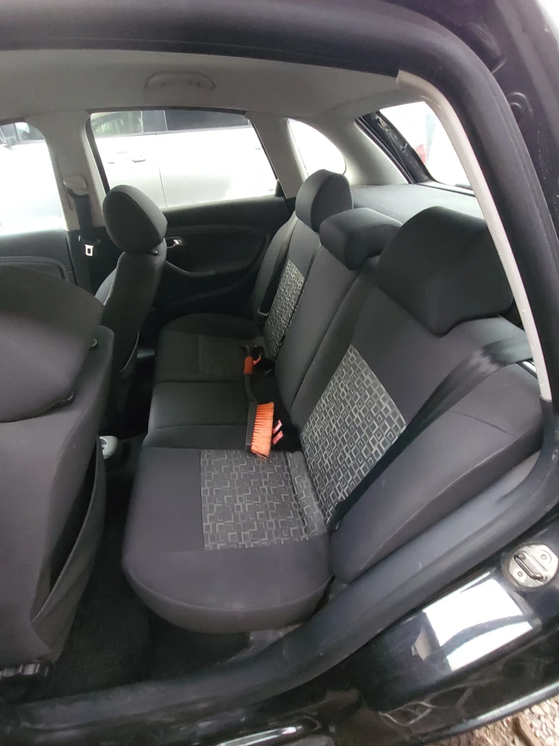 Seat Ibiza, снимка 7 - Автомобили и джипове - 53539222