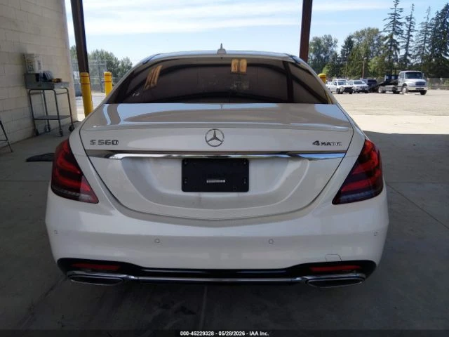 Mercedes-Benz S 560 AMG* 4MATIC* ПОДГРЕВ* ОБДУХВАНЕ* ПАНОРАМА* МАСАЖИ*, снимка 15 - Автомобили и джипове - 55010627
