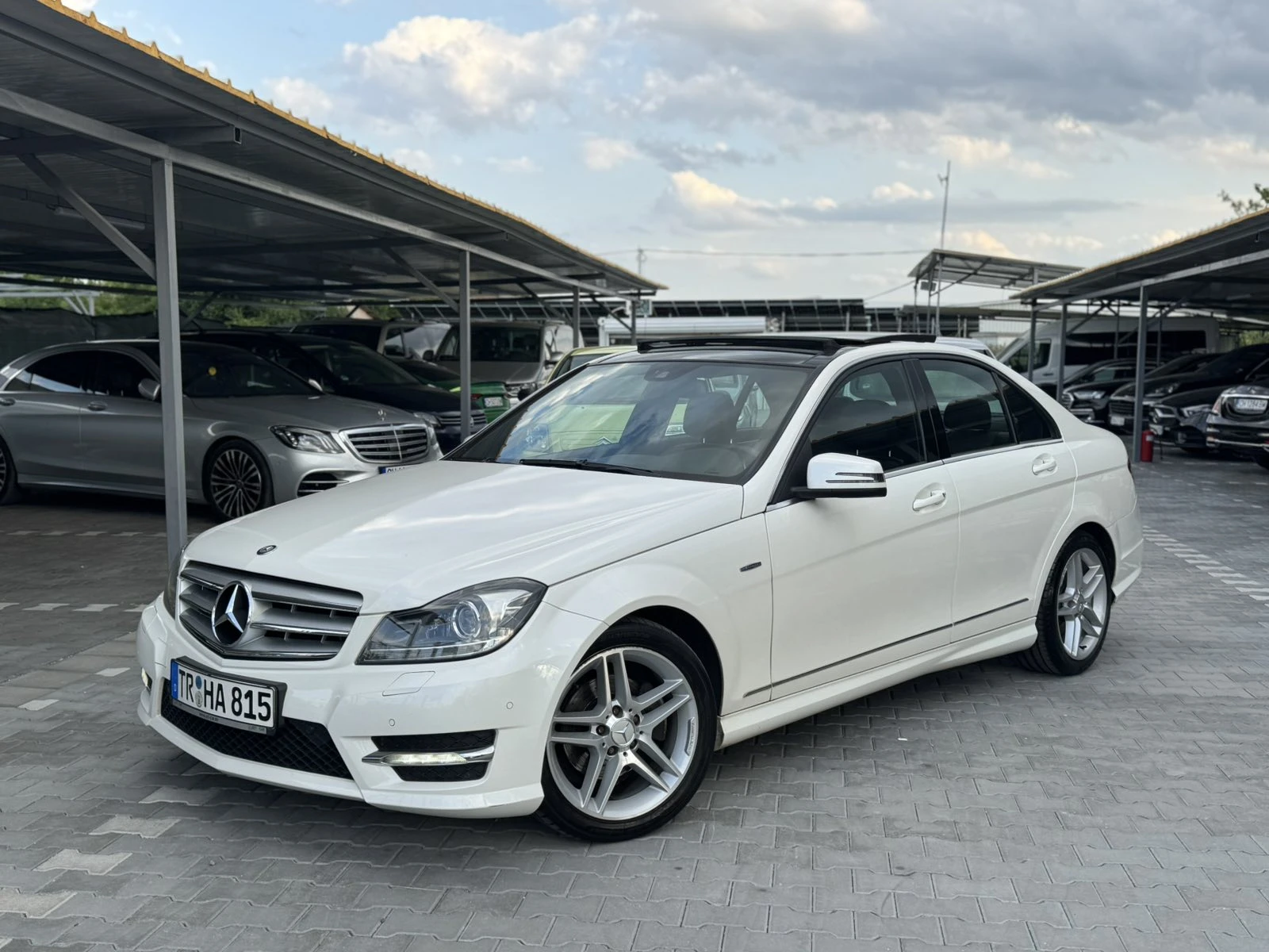 Mercedes-Benz C 180 AMG-PANO-REAL KM, снимка 1