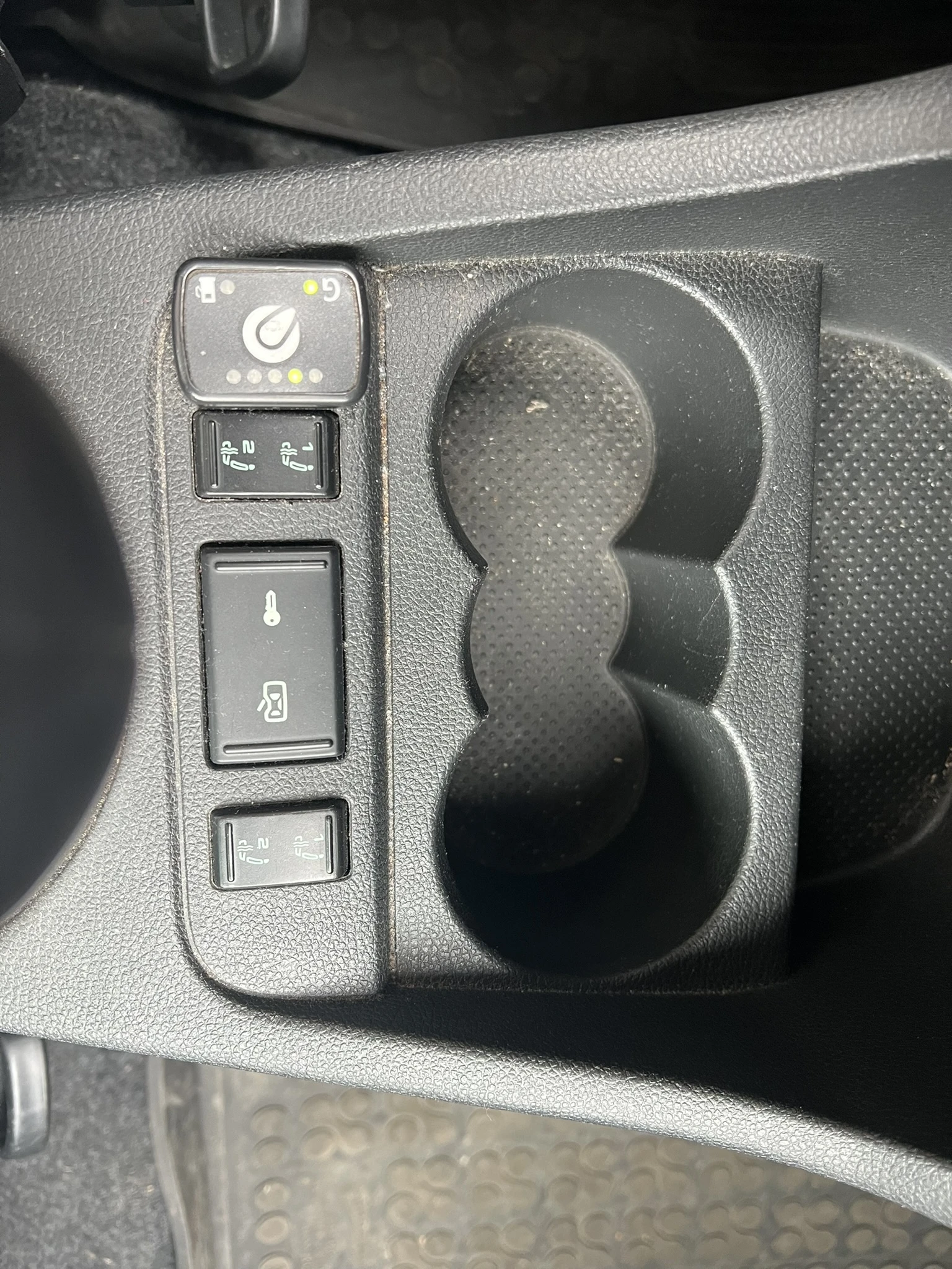 Skoda Fabia 1.4 MPI + ГАЗ, снимка 8 - Автомобили и джипове - 53636648