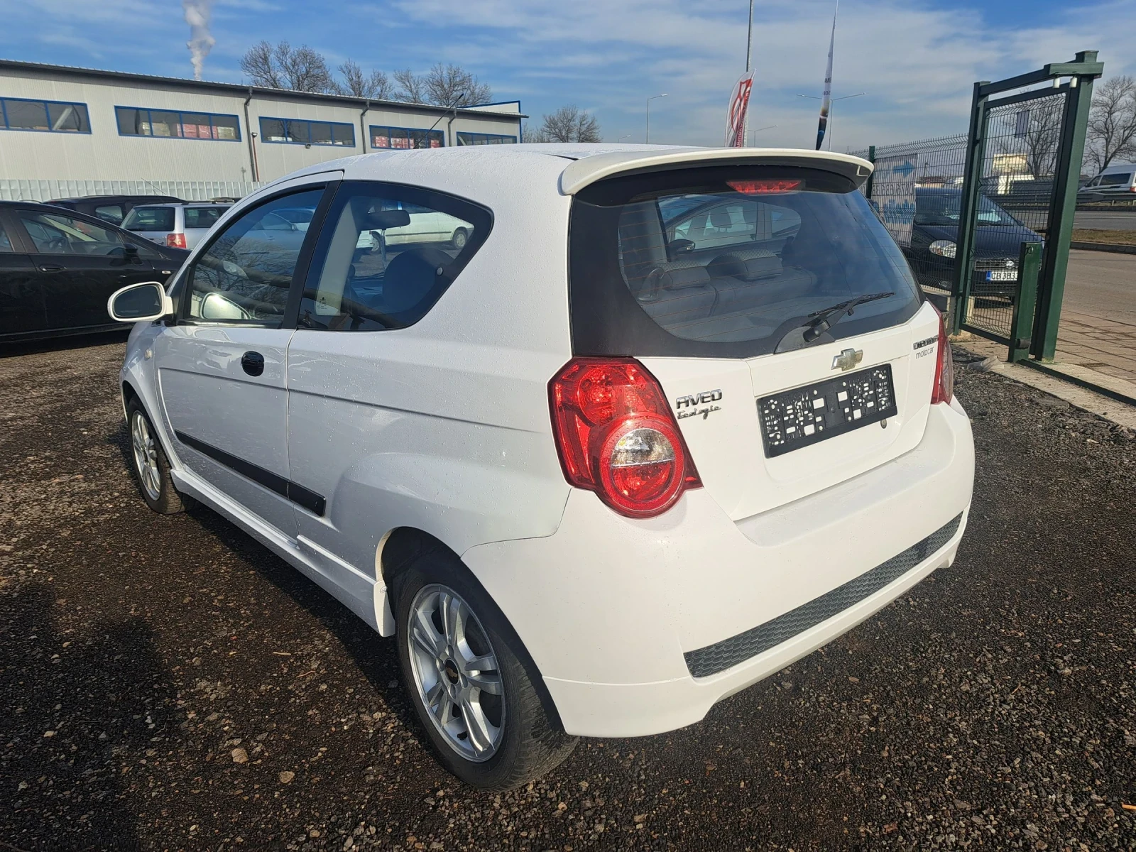 Chevrolet Aveo 1.2i16v 84PS.GPL ITALIA - изображение 3