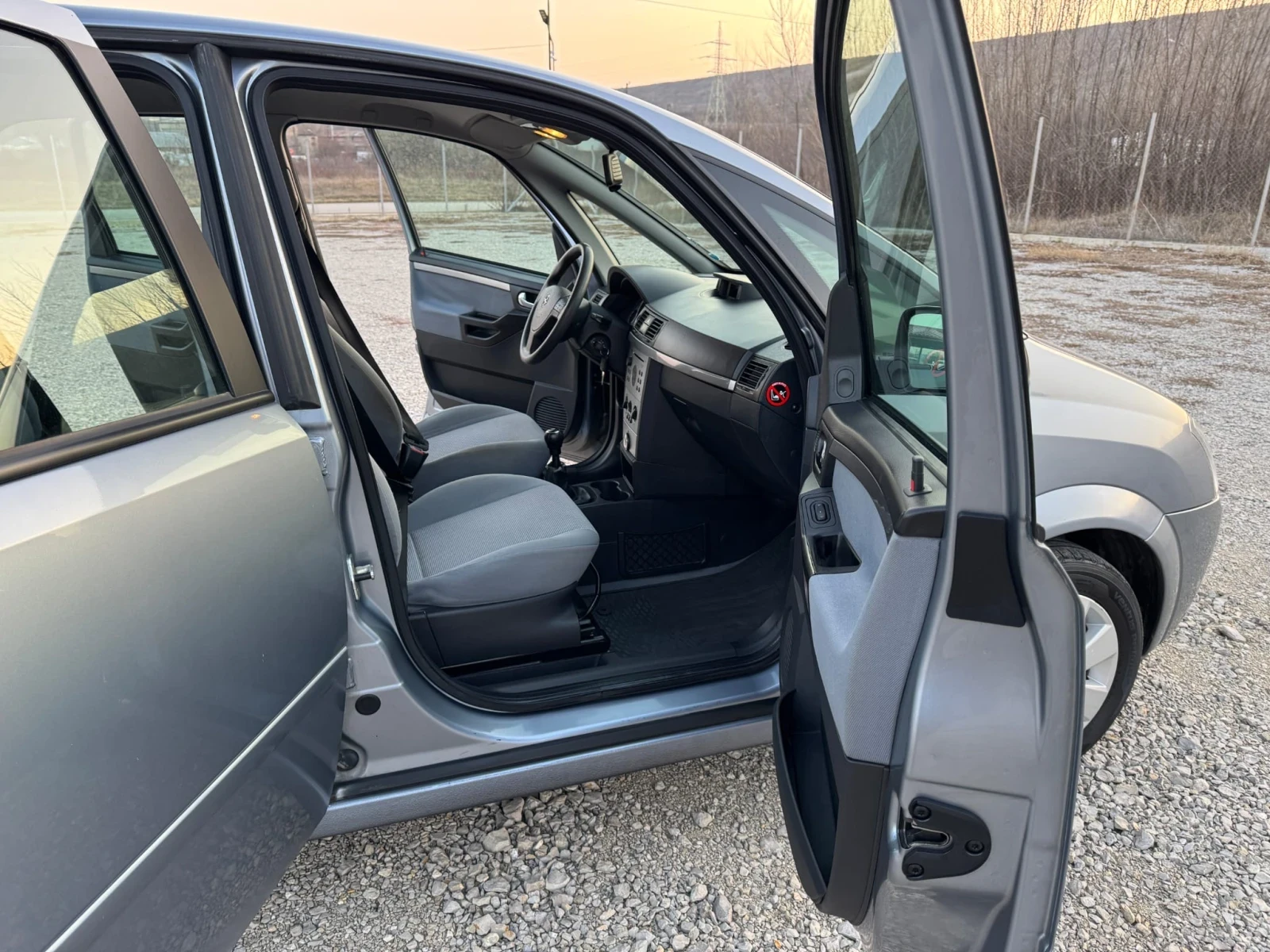 Opel Meriva 1.6 i - изображение 8