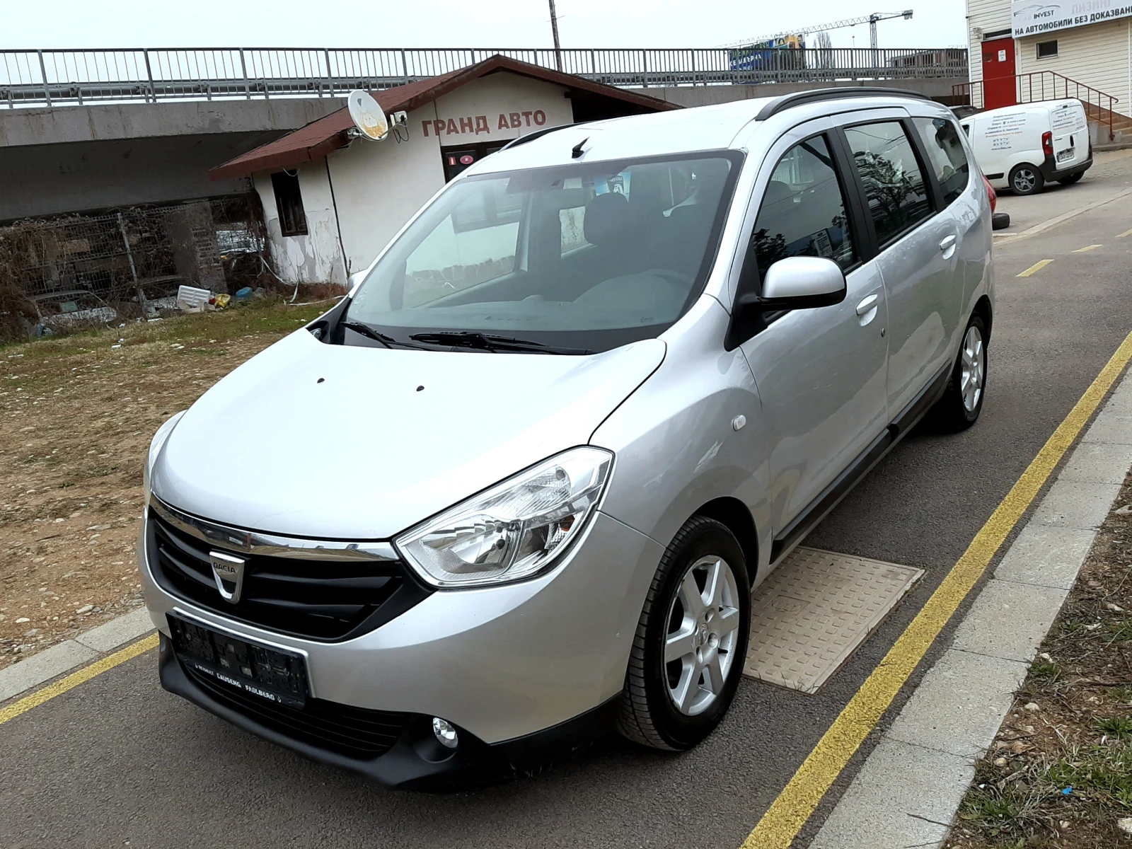 Dacia Lodgy 1.2TCE-NAVI-LAUREATE !  - изображение 3