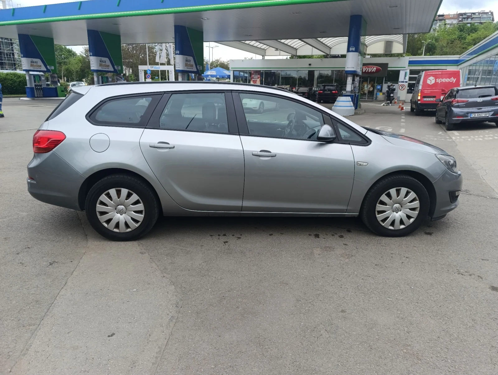 Opel Astra J - изображение 2