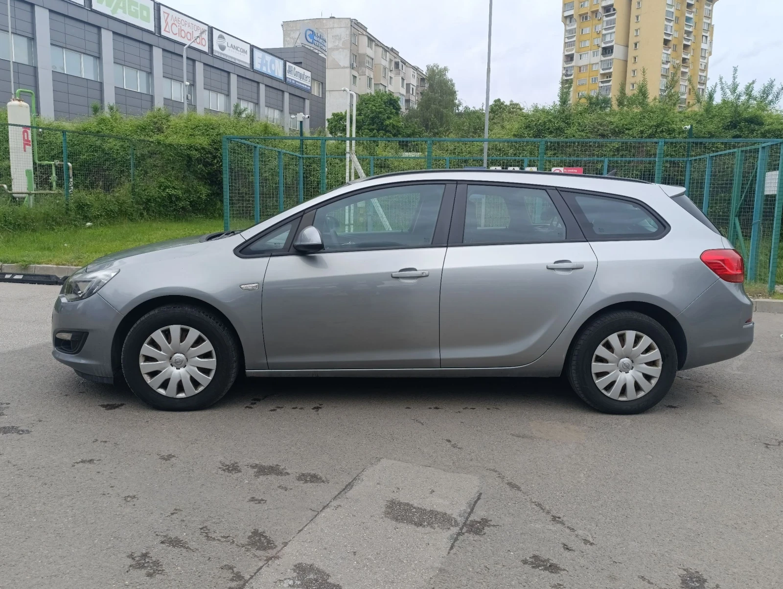 Opel Astra J - изображение 5