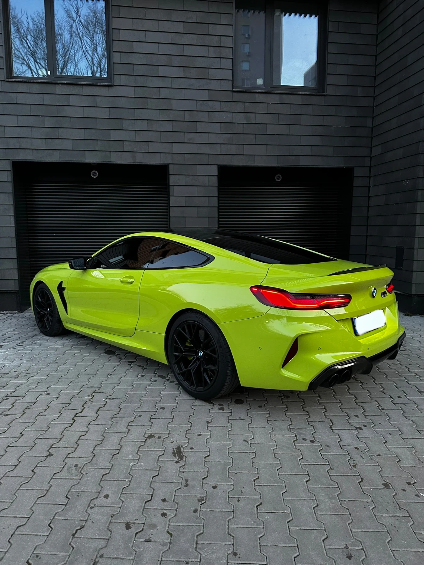 BMW M8 Competition Born in M Town Limited - изображение 5
