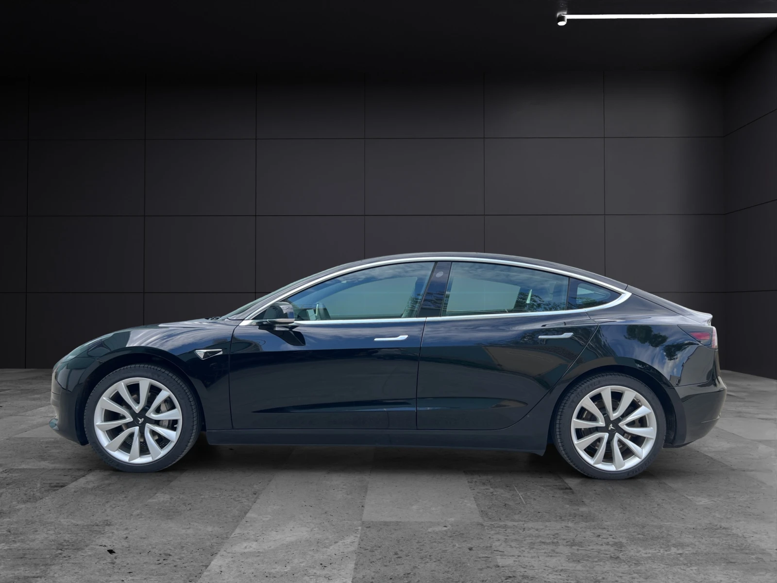 Tesla Model 3 RWD Standart Range Plus - изображение 8
