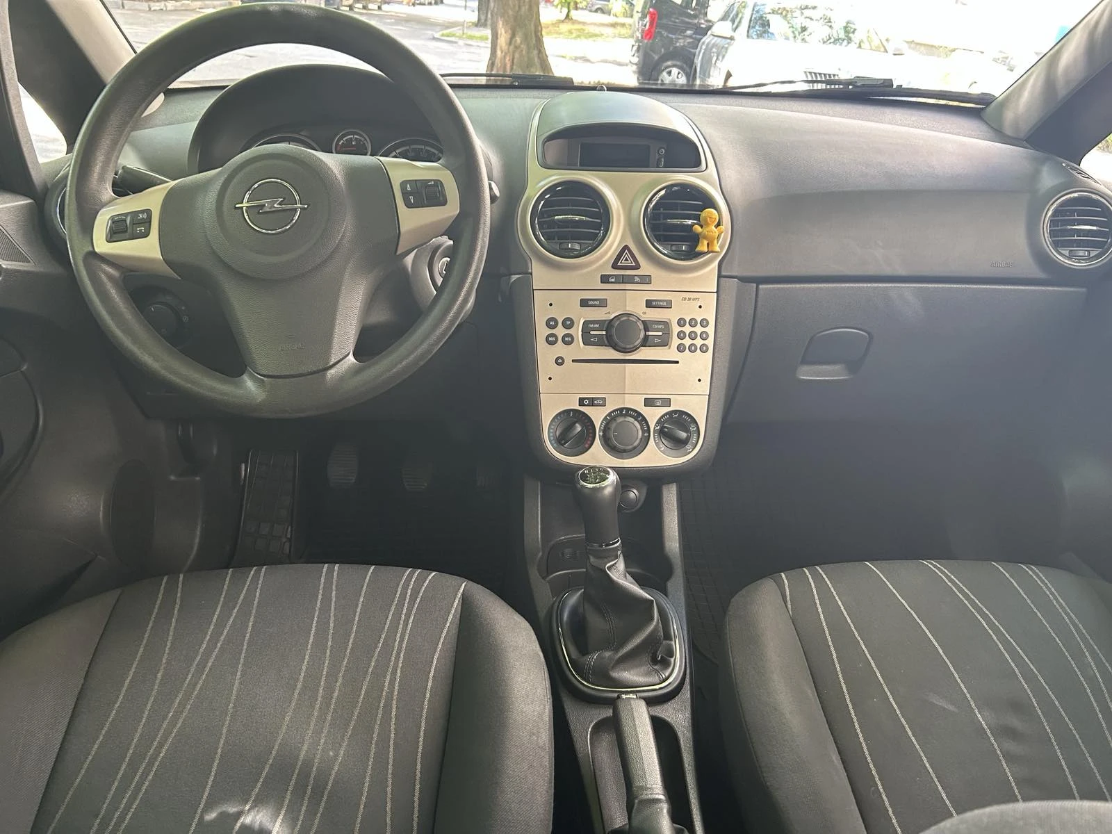Opel Corsa 1.3 Ecoflex - изображение 9