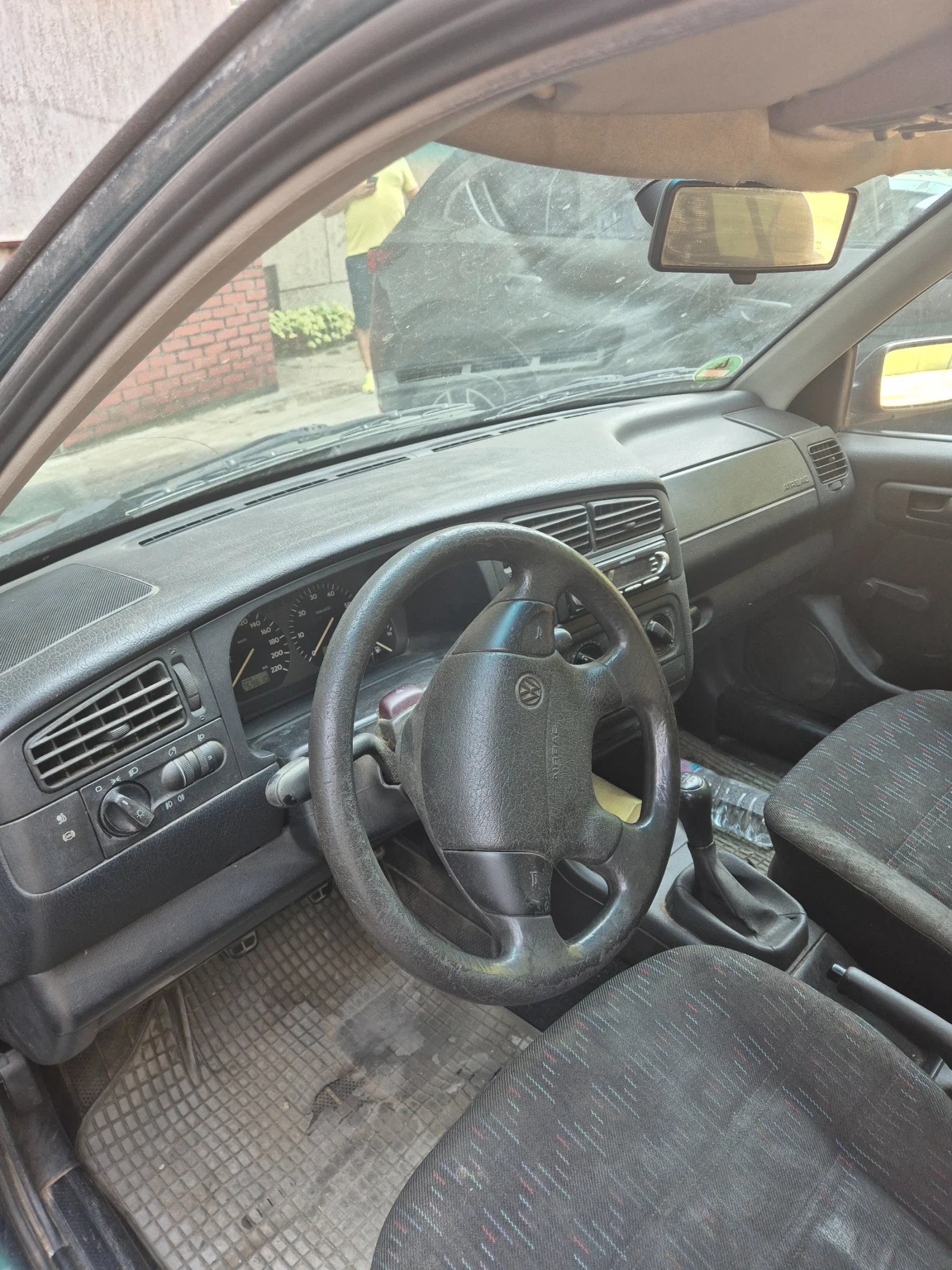 VW Golf  - изображение 8