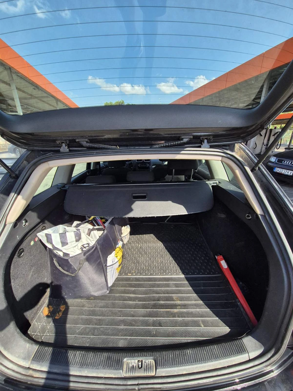 VW Golf Variant 1.6 DIESEL | Mobile.bg — изображение 13