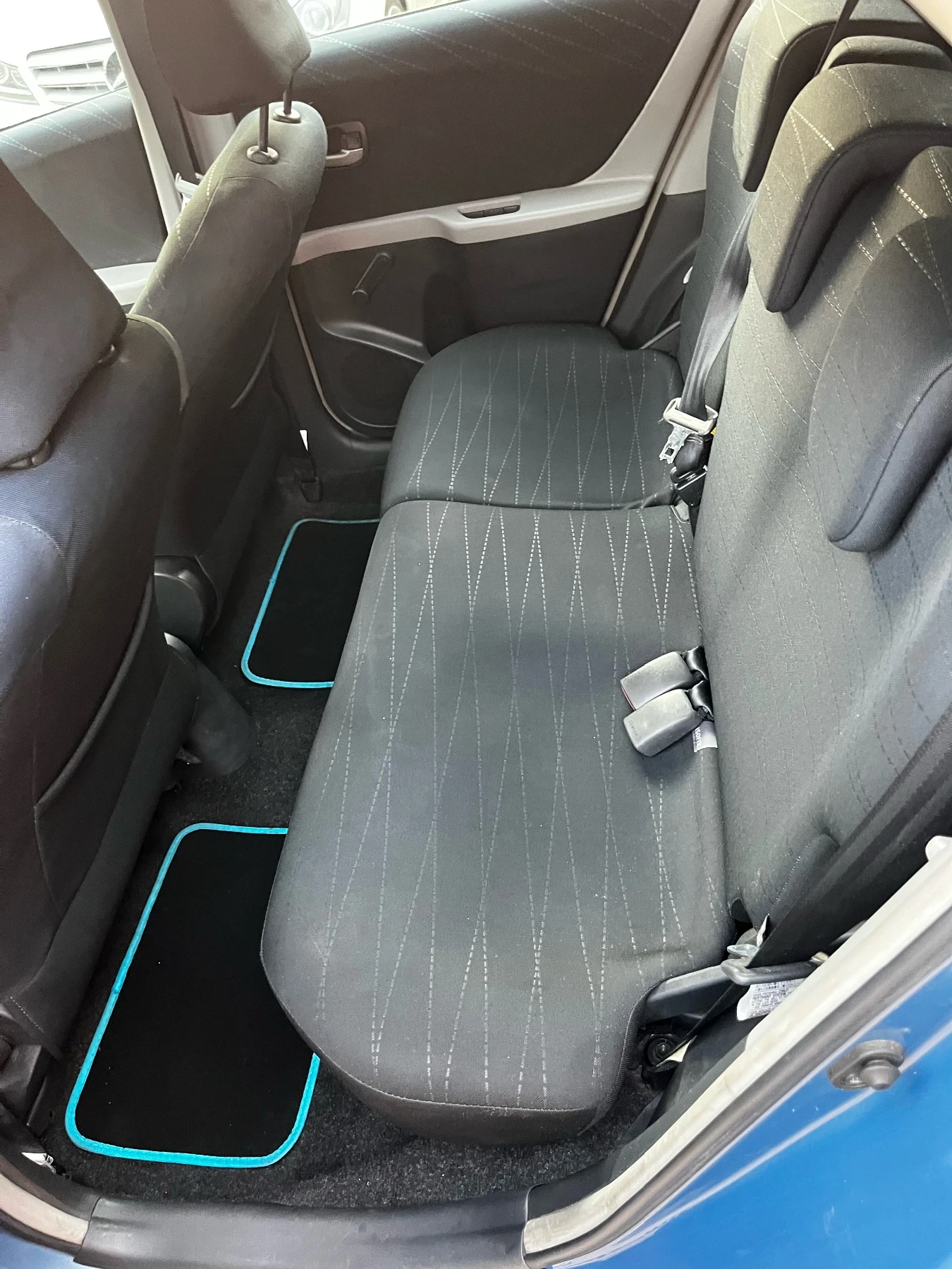 Toyota Yaris  - изображение 9