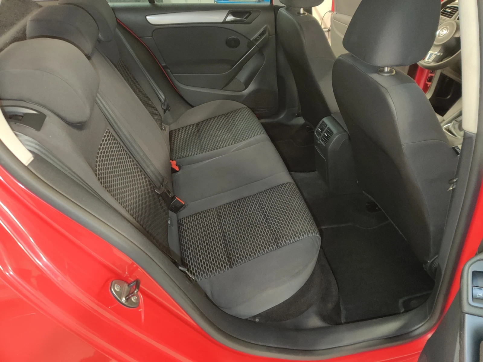 VW Golf | Mobile.bg   9