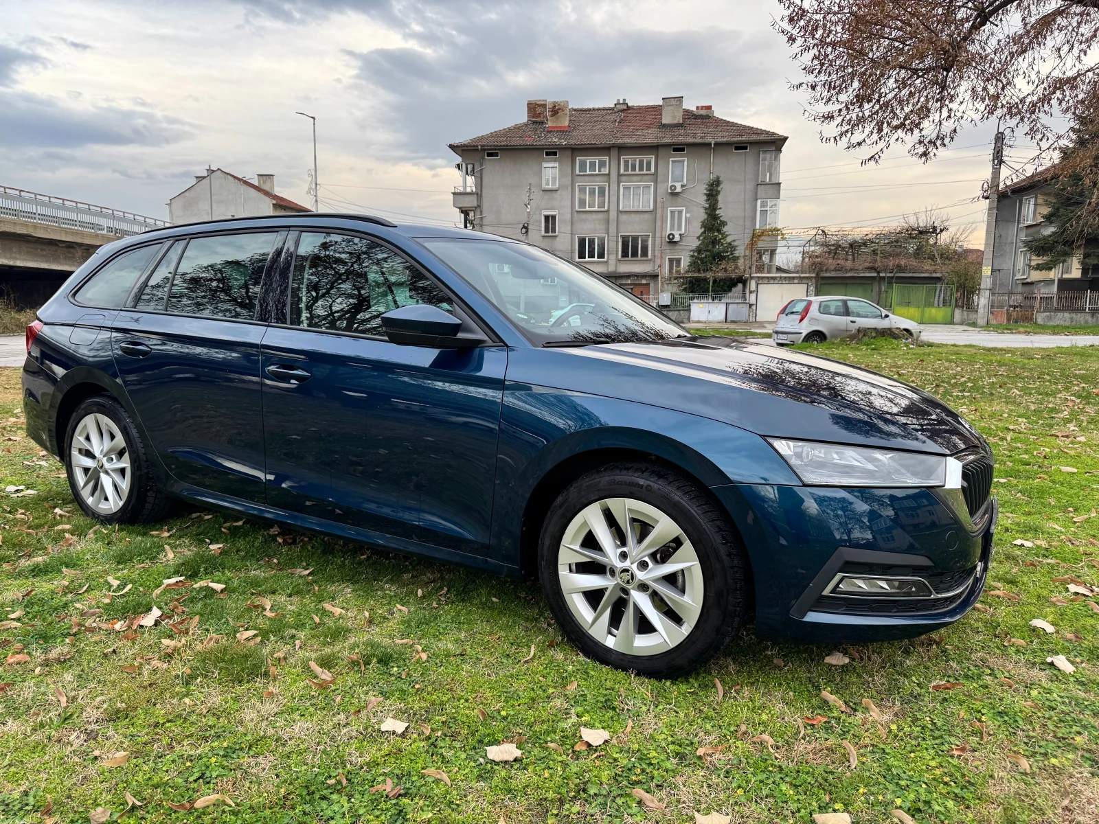 Skoda Octavia 1.5 TSI mHEV, 7-ст DSG - изображение 4