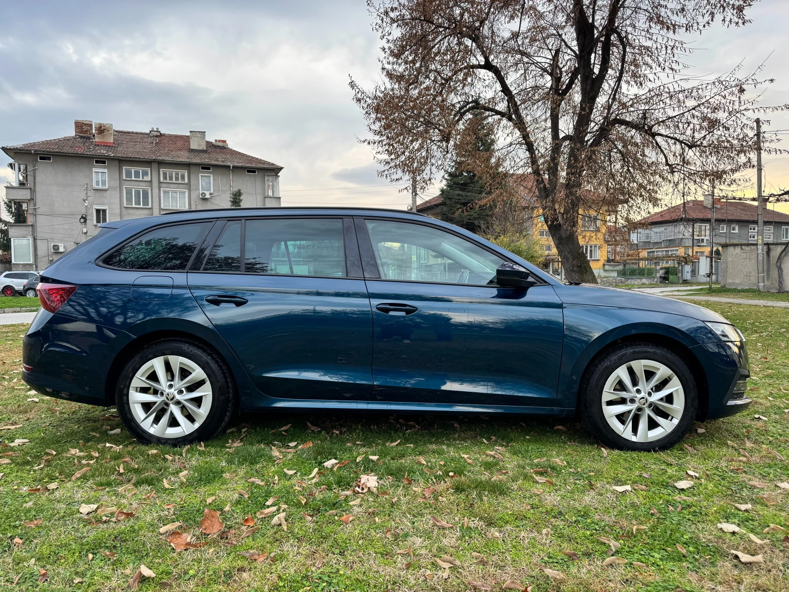 Skoda Octavia 1.5 TSI mHEV, 7-ст DSG - изображение 3