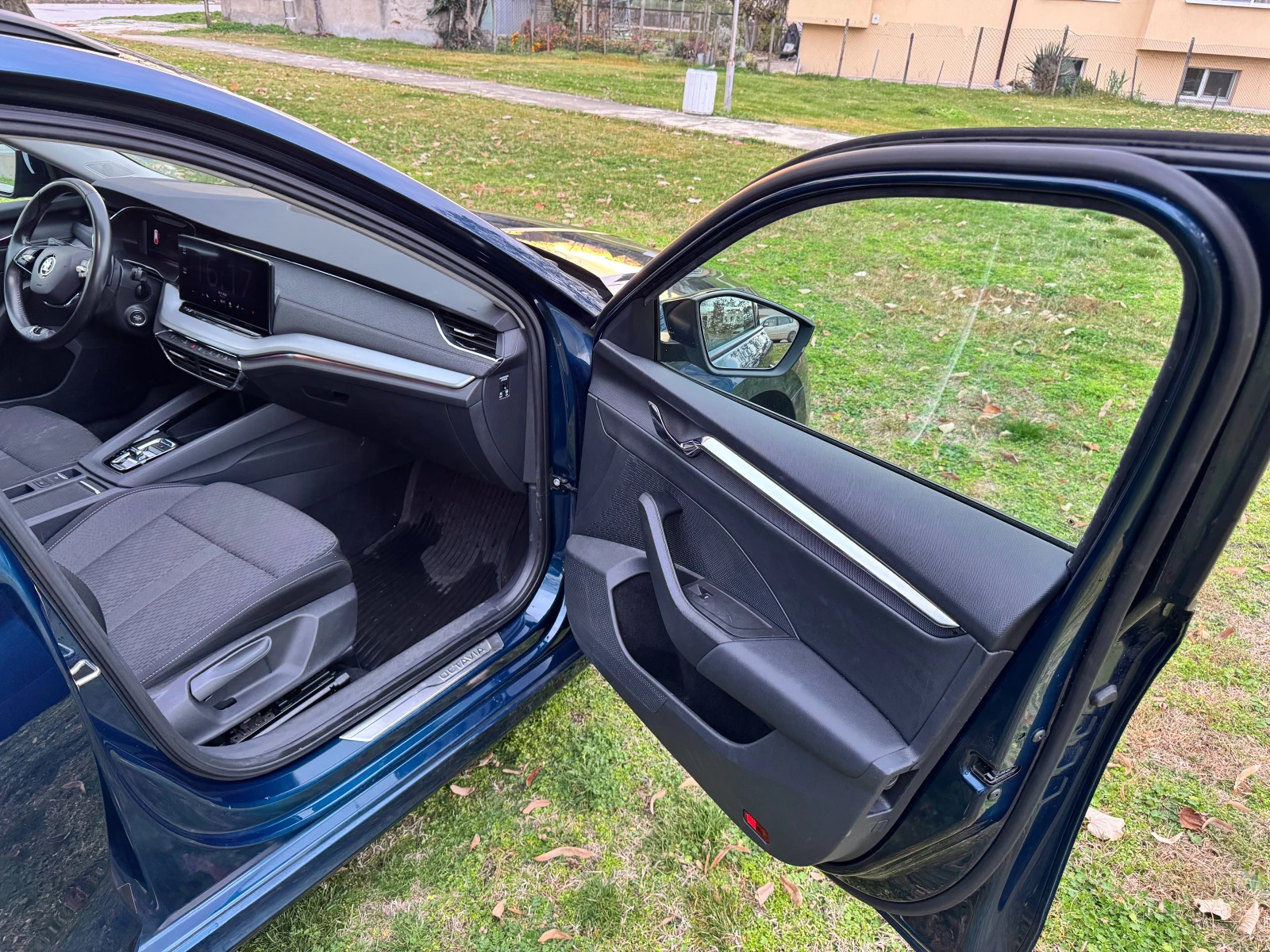 Skoda Octavia 1.5 TSI mHEV, 7-ст DSG - изображение 8