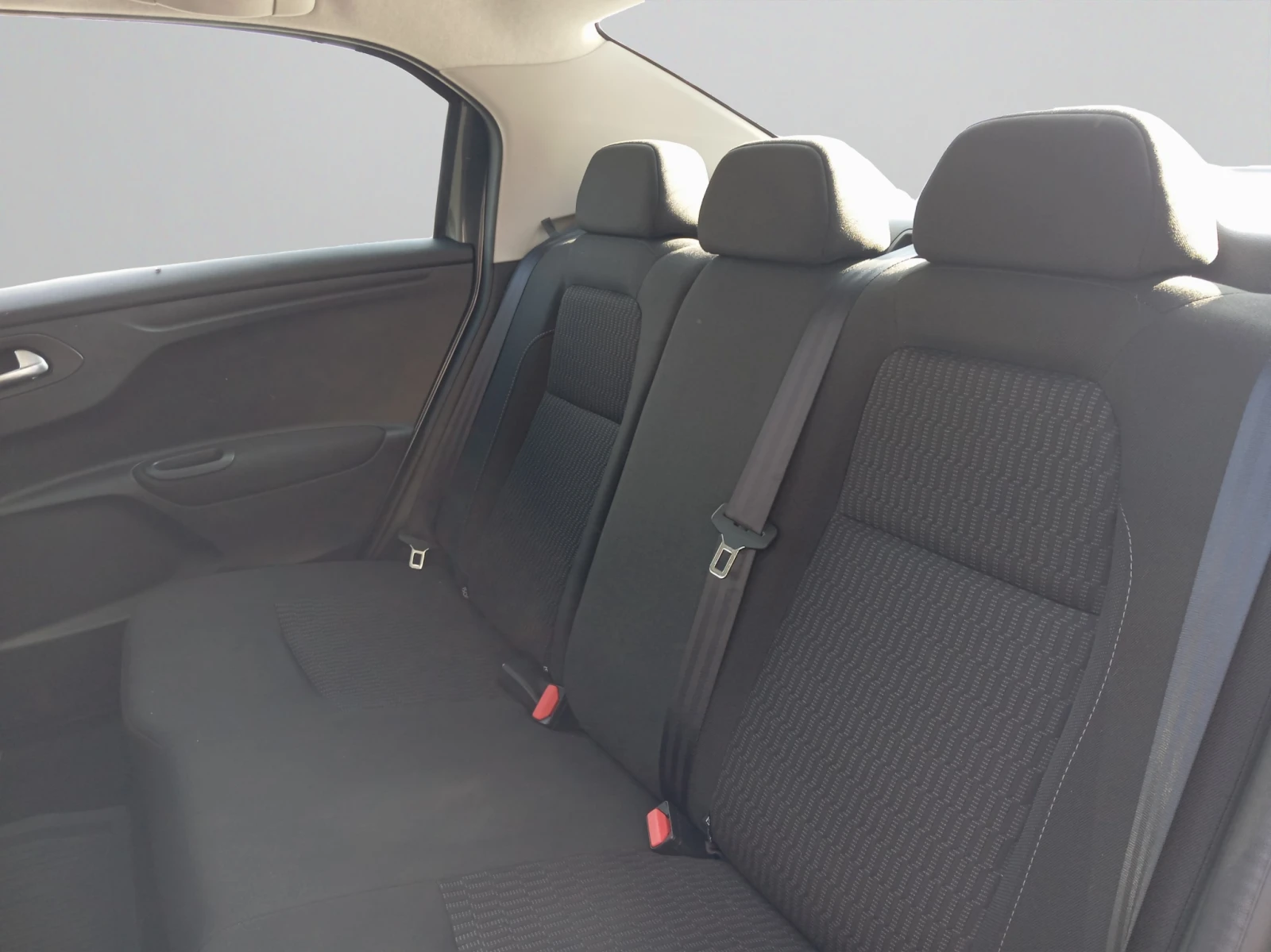 Peugeot 301 ALLURE 1, 6 VTI 115 EAT6 EURO6 | Mobile.bg   12