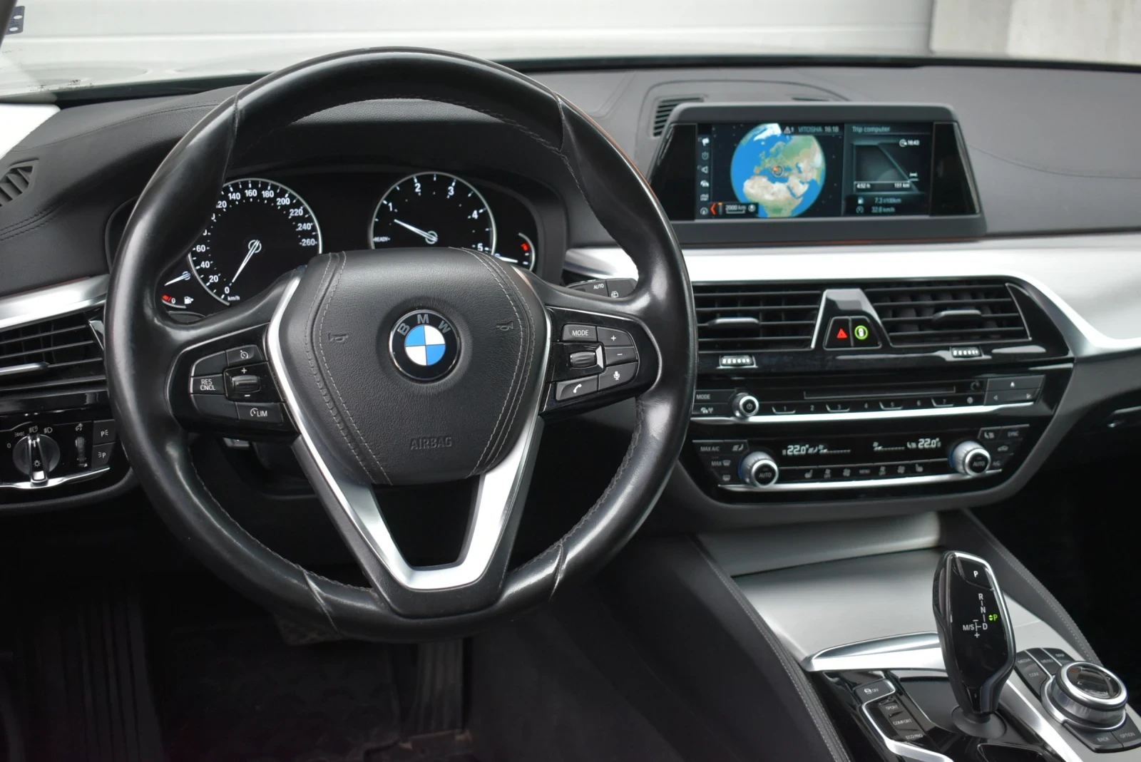 BMW 530, снимка 9 - Автомобили и джипове - 54361004