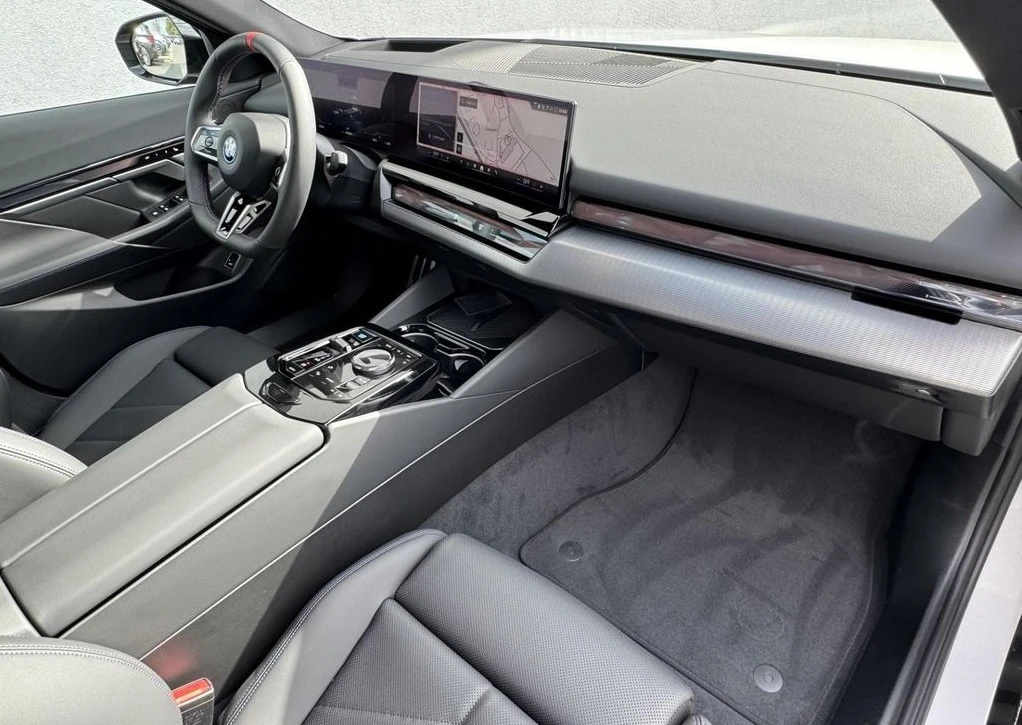 BMW i5 M60 xDrive, снимка 5 - Автомобили и джипове - 54764514