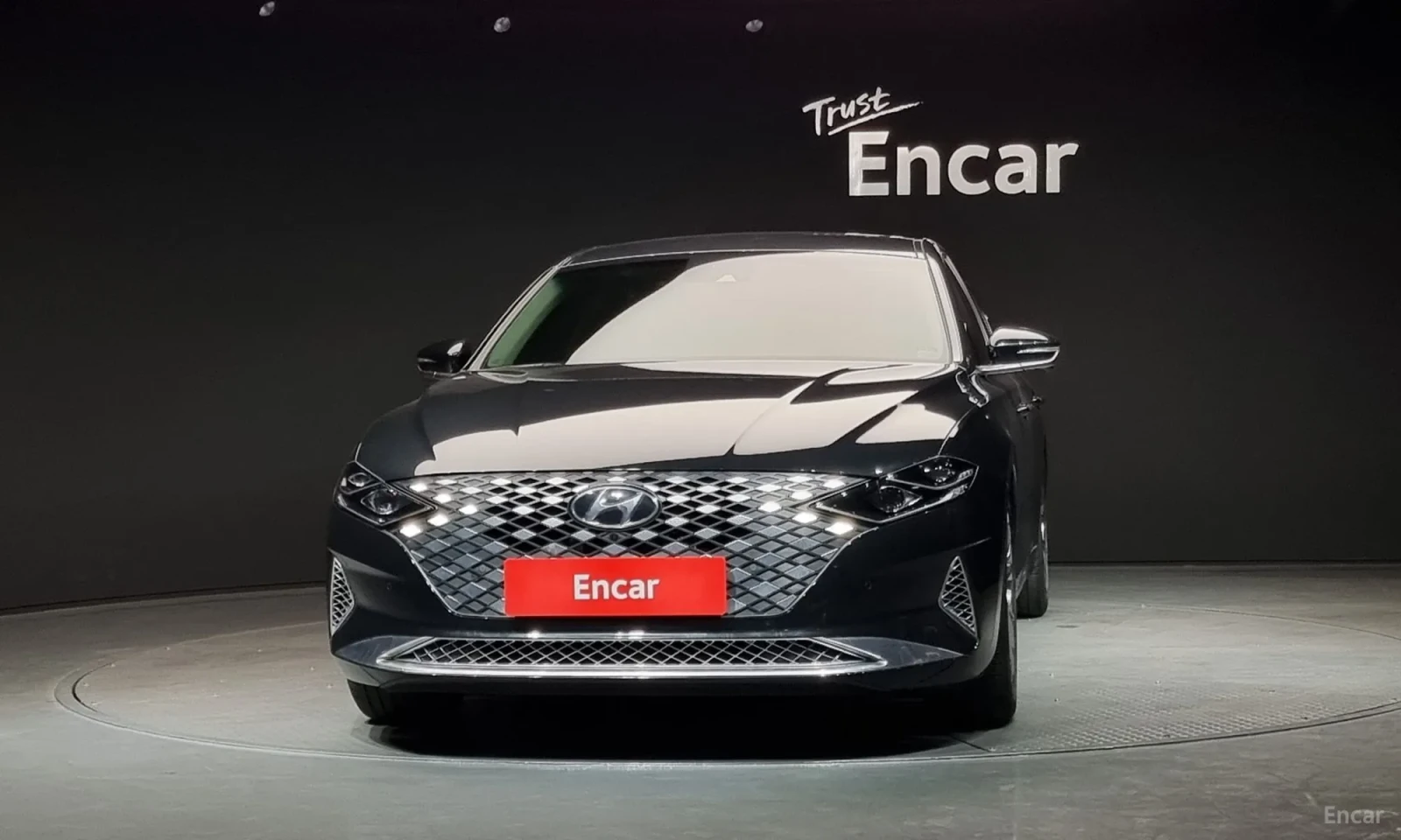 Hyundai Grandeur 2.5 Caligraphy, снимка 3 - Автомобили и джипове - 55049723