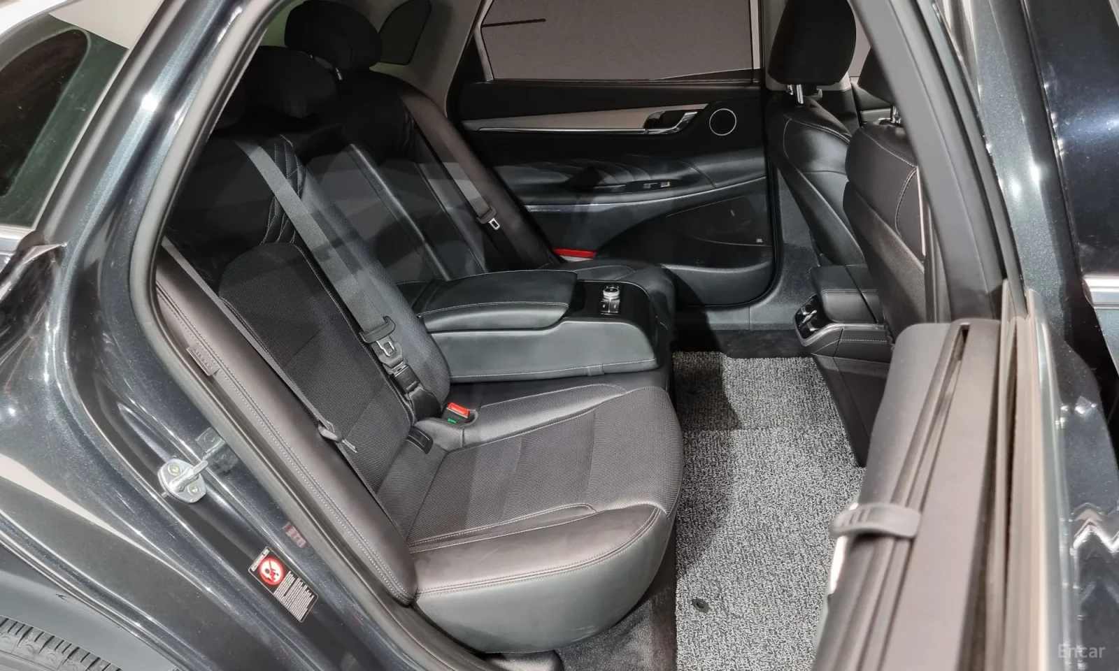 Hyundai Grandeur 2.5 Caligraphy, снимка 12 - Автомобили и джипове - 55049723