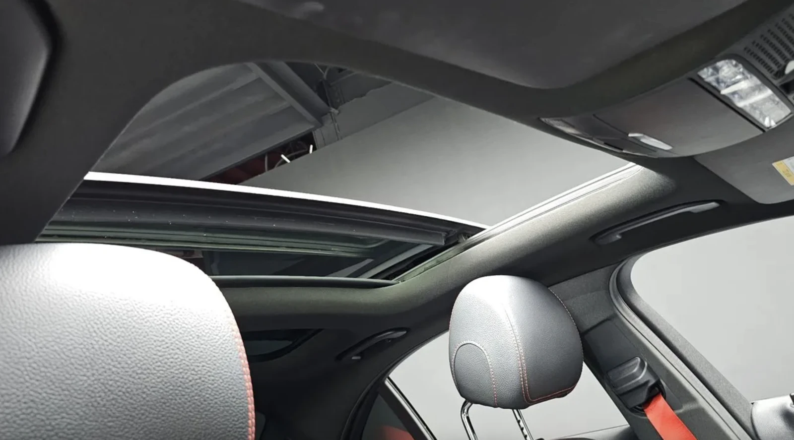 Mercedes-Benz C 43 AMG BURMESTER/ ПОДГРЕВ / ПАНО /HUD, снимка 16 - Автомобили и джипове - 55326359